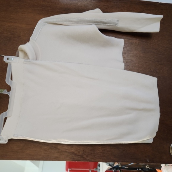 Jennifer Lopez size SMALL - Picture 3 of 11